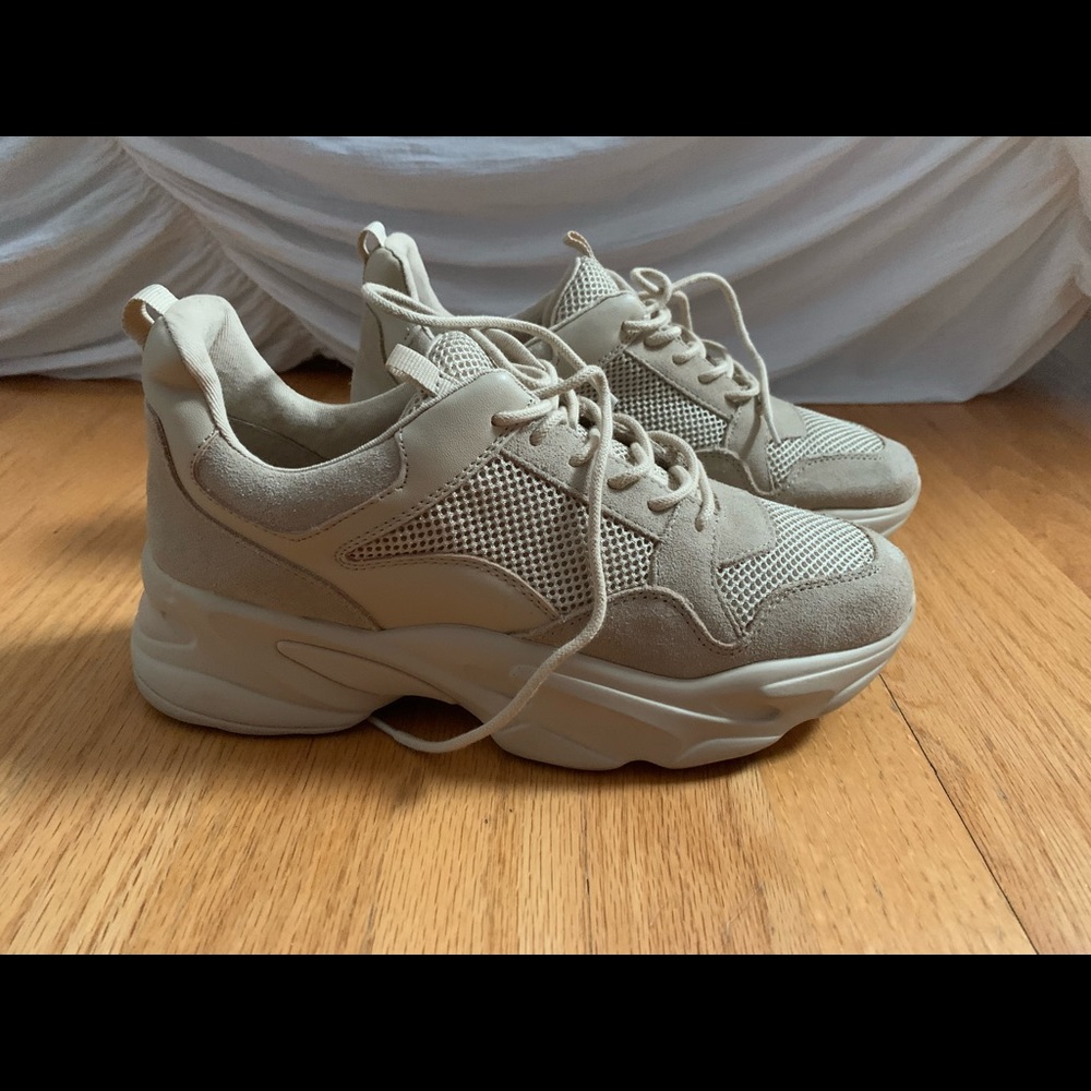 Steve Madden Possession Lace-Up Sneakers